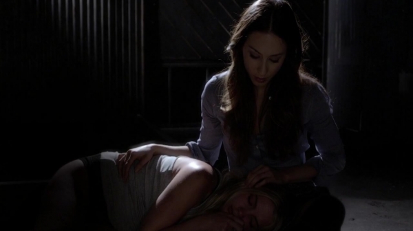 Pretty_Little_Liars_S07E01_WEB-DL_720p_DUAL_WWW_COMANDOTORRENTS_COM_1710.jpg