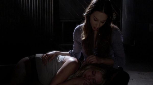 Pretty_Little_Liars_S07E01_WEB-DL_720p_DUAL_WWW_COMANDOTORRENTS_COM_1712.jpg