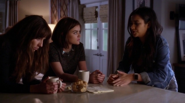 Pretty_Little_Liars_S07E01_WEB-DL_720p_DUAL_WWW_COMANDOTORRENTS_COM_2326.jpg