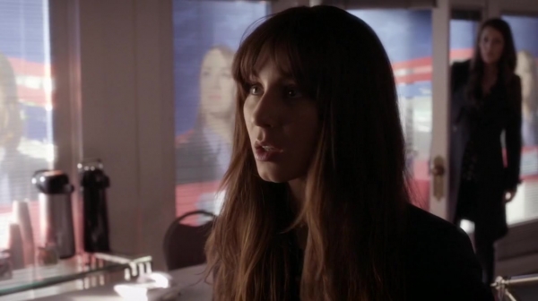 Pretty_Little_Liars_S07E02_WEB-DL_720p_DUAL_WWW_COMANDOTORRENTS_COM_1460.jpg