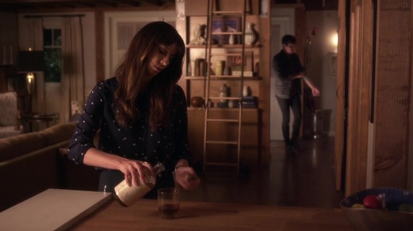 Pretty_Little_Liars_S07E02_WEB-DL_720p_DUAL_WWW_COMANDOTORRENTS_COM_2223.jpg