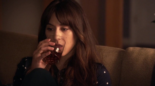 Pretty_Little_Liars_S07E02_WEB-DL_720p_DUAL_WWW_COMANDOTORRENTS_COM_2292.jpg
