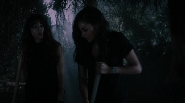 Pretty_Little_Liars_S07E04_WEB-DL_720p_DUAL_WWW_COMANDOTORRENTS_COM_0139.jpg