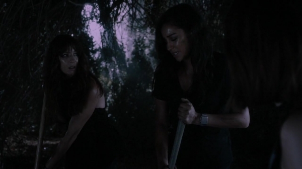 Pretty_Little_Liars_S07E04_WEB-DL_720p_DUAL_WWW_COMANDOTORRENTS_COM_0170.jpg