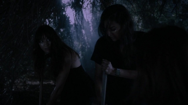 Pretty_Little_Liars_S07E04_WEB-DL_720p_DUAL_WWW_COMANDOTORRENTS_COM_0177.jpg