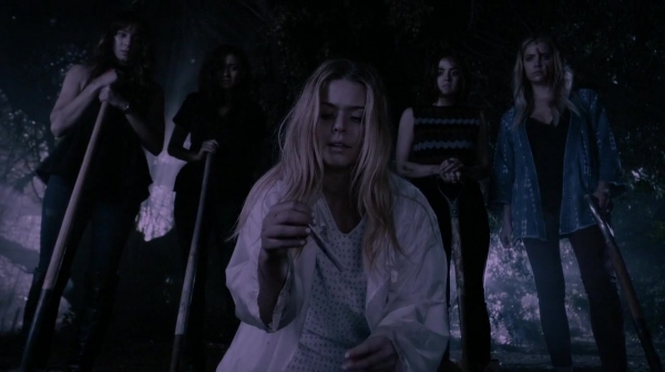Pretty_Little_Liars_S07E04_WEB-DL_720p_DUAL_WWW_COMANDOTORRENTS_COM_0211.jpg