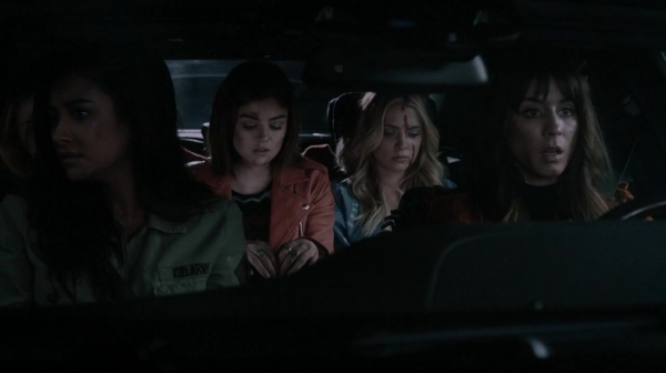 Pretty_Little_Liars_S07E04_WEB-DL_720p_DUAL_WWW_COMANDOTORRENTS_COM_0261.jpg