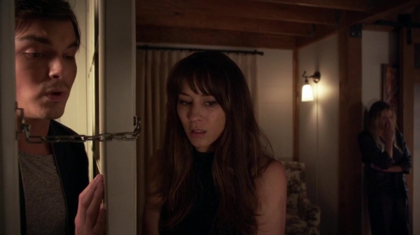 Pretty_Little_Liars_S07E04_WEB-DL_720p_DUAL_WWW_COMANDOTORRENTS_COM_0500.jpg