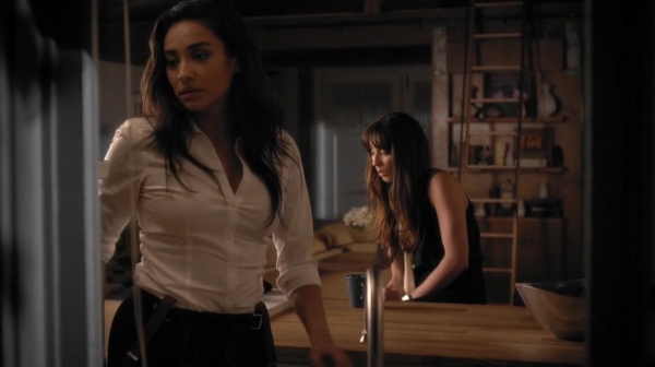 Pretty_Little_Liars_S07E04_WEB-DL_720p_DUAL_WWW_COMANDOTORRENTS_COM_1686.jpg