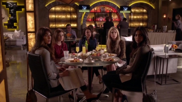 Pretty_Little_Liars_S07E04_WEB-DL_720p_DUAL_WWW_COMANDOTORRENTS_COM_1773.jpg
