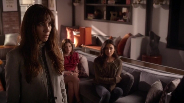 Pretty_Little_Liars_S07E04_WEB-DL_720p_DUAL_WWW_COMANDOTORRENTS_COM_2329.jpg