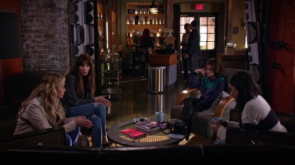 Pretty_Little_Liars_S07E06_WEB-DL_720p_DUAL_WWW_COMANDOTORRENTS_COM_0079.jpg