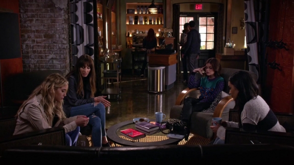 Pretty_Little_Liars_S07E06_WEB-DL_720p_DUAL_WWW_COMANDOTORRENTS_COM_0081.jpg