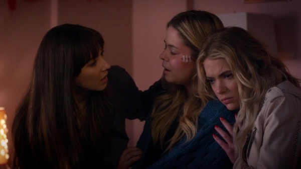 Pretty_Little_Liars_S07E06_WEB-DL_720p_DUAL_WWW_COMANDOTORRENTS_COM_2102.jpg
