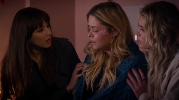 Pretty_Little_Liars_S07E06_WEB-DL_720p_DUAL_WWW_COMANDOTORRENTS_COM_2103.jpg