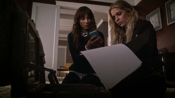 Pretty_Little_Liars_S07E07_WEB-DL_720p_DUAL_WWW_COMANDOTORRENTS_COM_1051.jpg