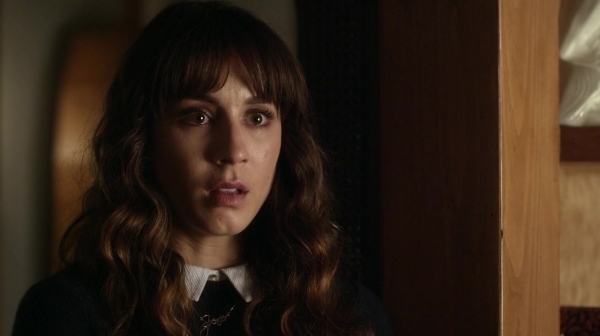 Pretty_Little_Liars_S07E07_WEB-DL_720p_DUAL_WWW_COMANDOTORRENTS_COM_1981.jpg
