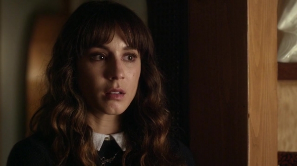 Pretty_Little_Liars_S07E07_WEB-DL_720p_DUAL_WWW_COMANDOTORRENTS_COM_1982.jpg