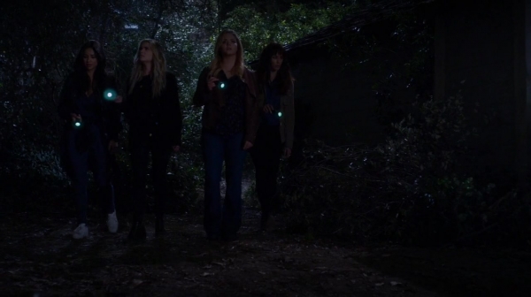 Pretty_Little_Liars_S07E07_WEB-DL_720p_DUAL_WWW_COMANDOTORRENTS_COM_2063.jpg