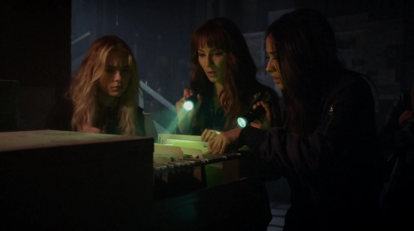 Pretty_Little_Liars_S07E07_WEB-DL_720p_DUAL_WWW_COMANDOTORRENTS_COM_2109.jpg