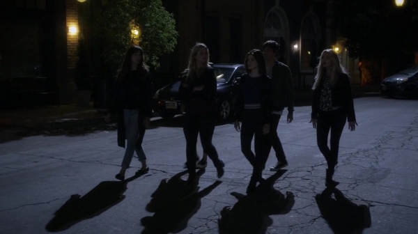 Pretty_Little_Liars_S07E08_WEB-DL_720p_DUAL_WWW_COMANDOTORRENTS_COM_0074.jpg