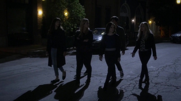 Pretty_Little_Liars_S07E08_WEB-DL_720p_DUAL_WWW_COMANDOTORRENTS_COM_0075.jpg
