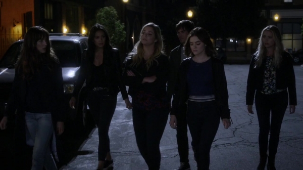Pretty_Little_Liars_S07E08_WEB-DL_720p_DUAL_WWW_COMANDOTORRENTS_COM_0087.jpg