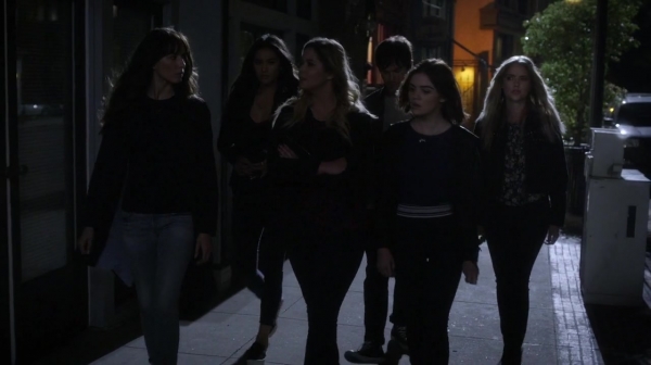Pretty_Little_Liars_S07E08_WEB-DL_720p_DUAL_WWW_COMANDOTORRENTS_COM_0102.jpg