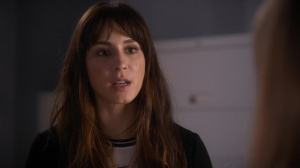 Pretty_Little_Liars_S07E08_WEB-DL_720p_DUAL_WWW_COMANDOTORRENTS_COM_0721.jpg
