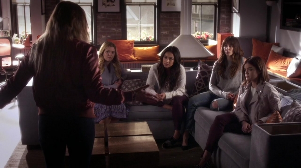 Pretty_Little_Liars_S07E08_WEB-DL_720p_DUAL_WWW_COMANDOTORRENTS_COM_1423.jpg
