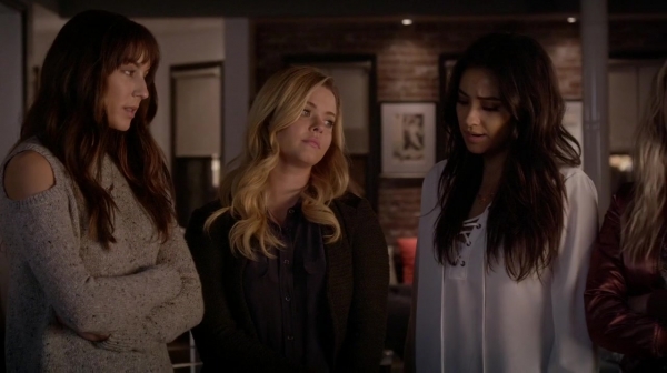 Pretty_Little_Liars_S07E08_WEB-DL_720p_DUAL_WWW_COMANDOTORRENTS_COM_2071.jpg