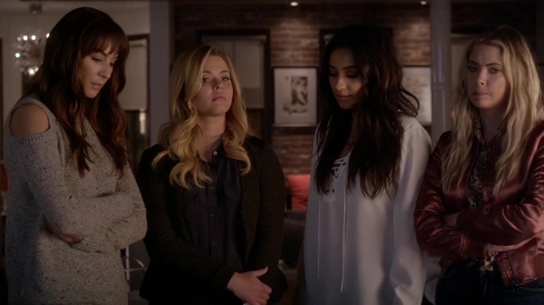 Pretty_Little_Liars_S07E08_WEB-DL_720p_DUAL_WWW_COMANDOTORRENTS_COM_2074.jpg