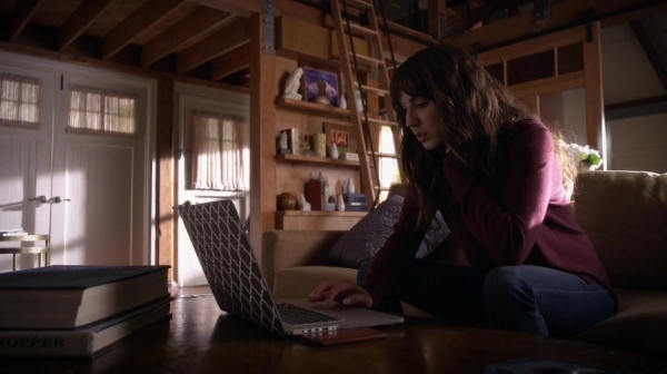 Pretty_Little_Liars_S07E09_WEB-DL_720p_DUAL_WWW_COMANDOTORRENTS_COM_0211.jpg