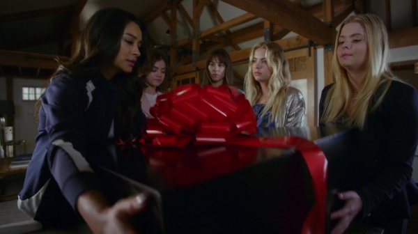 Pretty_Little_Liars_S07E11_WEB-DL_720p_DUAL_WWW_COMANDOTORRENTS_COM_0513.jpg