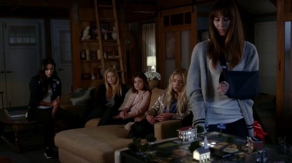 Pretty_Little_Liars_S07E11_WEB-DL_720p_DUAL_WWW_COMANDOTORRENTS_COM_0599.jpg