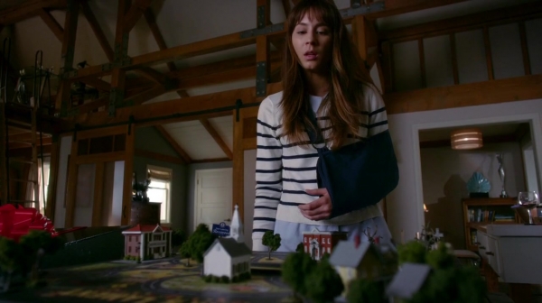 Pretty_Little_Liars_S07E11_WEB-DL_720p_DUAL_WWW_COMANDOTORRENTS_COM_1676.jpg