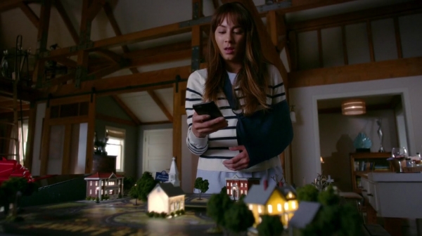 Pretty_Little_Liars_S07E11_WEB-DL_720p_DUAL_WWW_COMANDOTORRENTS_COM_1683.jpg