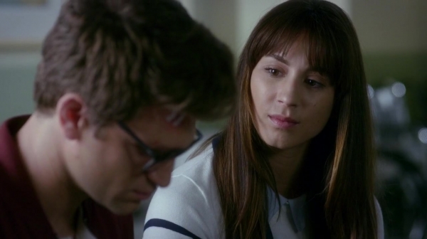 Pretty_Little_Liars_S07E11_WEB-DL_720p_DUAL_WWW_COMANDOTORRENTS_COM_1872.jpg