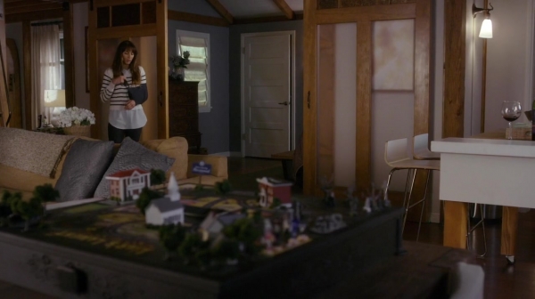 Pretty_Little_Liars_S07E11_WEB-DL_720p_DUAL_WWW_COMANDOTORRENTS_COM_2057.jpg