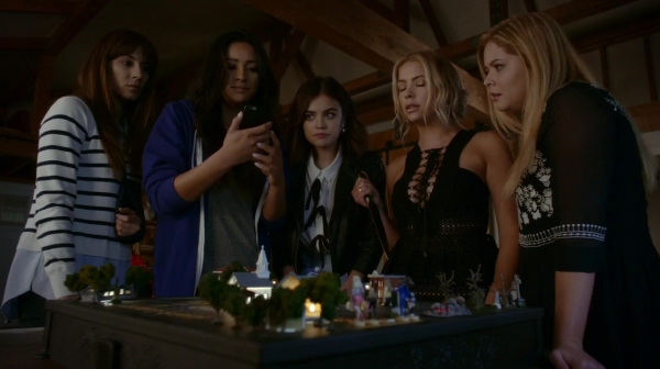 Pretty_Little_Liars_S07E12_WEB-DL_720p_DUAL_WWW_COMANDOTORRENTS_COM_0061.jpg