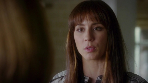 Pretty_Little_Liars_S07E12_WEB-DL_720p_DUAL_WWW_COMANDOTORRENTS_COM_0397.jpg