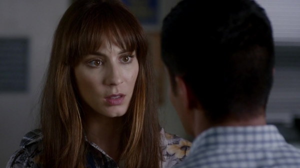 Pretty_Little_Liars_S07E12_WEB-DL_720p_DUAL_WWW_COMANDOTORRENTS_COM_1320.jpg