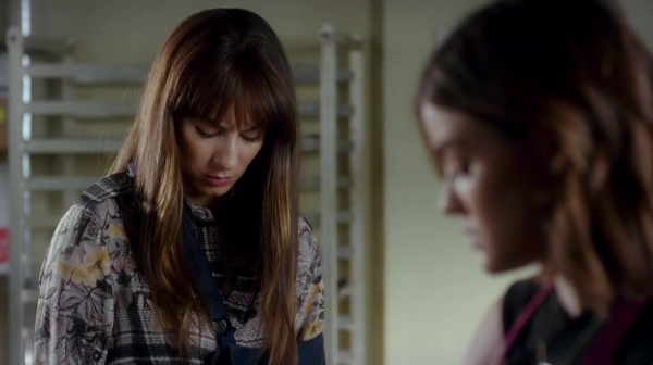 Pretty_Little_Liars_S07E12_WEB-DL_720p_DUAL_WWW_COMANDOTORRENTS_COM_1374.jpg