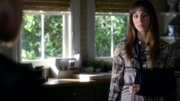 Pretty_Little_Liars_S07E12_WEB-DL_720p_DUAL_WWW_COMANDOTORRENTS_COM_1511.jpg