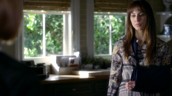 Pretty_Little_Liars_S07E12_WEB-DL_720p_DUAL_WWW_COMANDOTORRENTS_COM_1515.jpg