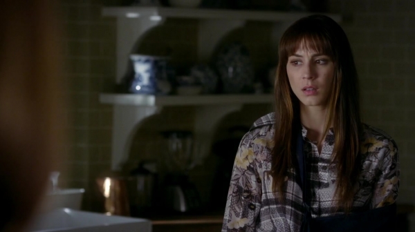 Pretty_Little_Liars_S07E12_WEB-DL_720p_DUAL_WWW_COMANDOTORRENTS_COM_1540.jpg