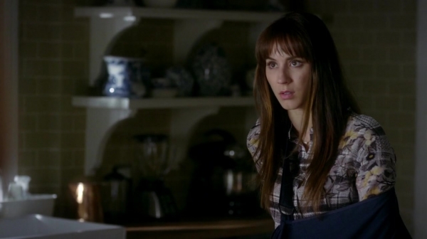 Pretty_Little_Liars_S07E12_WEB-DL_720p_DUAL_WWW_COMANDOTORRENTS_COM_1548.jpg