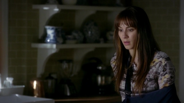 Pretty_Little_Liars_S07E12_WEB-DL_720p_DUAL_WWW_COMANDOTORRENTS_COM_1549.jpg