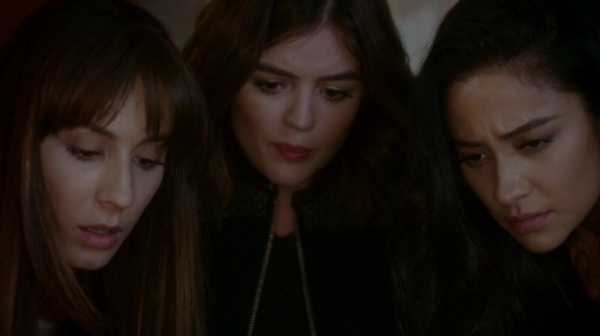 Pretty_Little_Liars_S07E12_WEB-DL_720p_DUAL_WWW_COMANDOTORRENTS_COM_2403.jpg