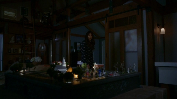 Pretty_Little_Liars_S07E13_WEB-DL_720p_DUAL_WWW_COMANDOTORRENTS_COM_0091.jpg